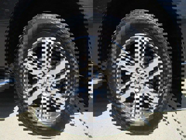 Used 2022 Ford Expedition XLT image 9