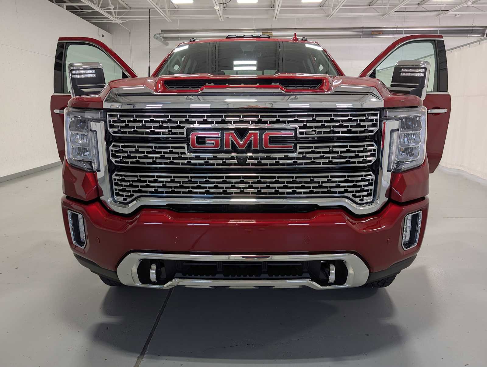 Used 2023 GMC Sierra 2500 Denali w/ Denali Ultimate Package image 14