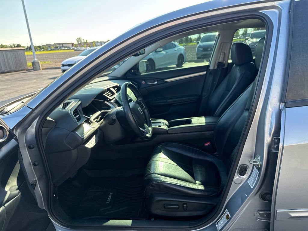 Used 2016 Honda Civic Touring image 33