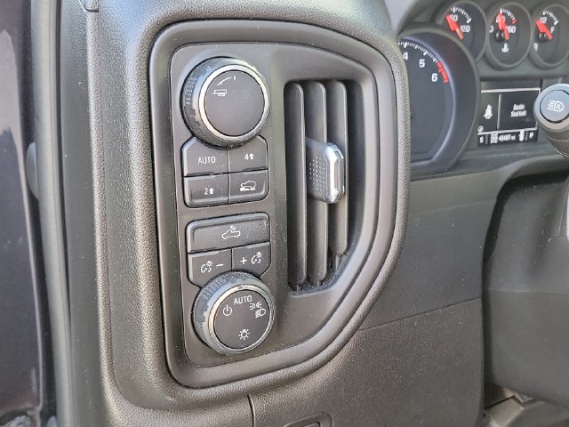 Certified 2022 Chevrolet Silverado 1500 Custom AWD/4WD image 23