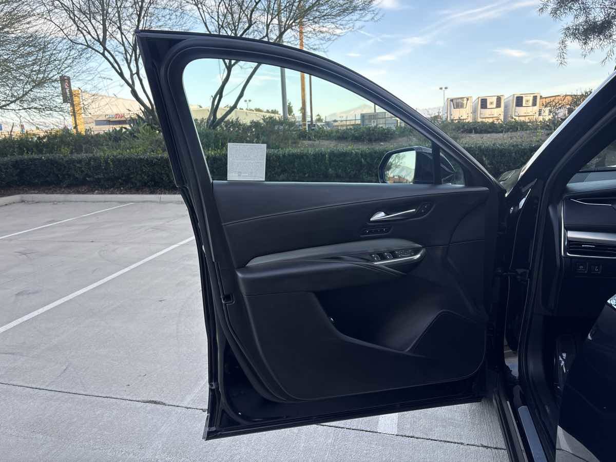 Used 2019 Cadillac XT4 Premium Luxury image 19