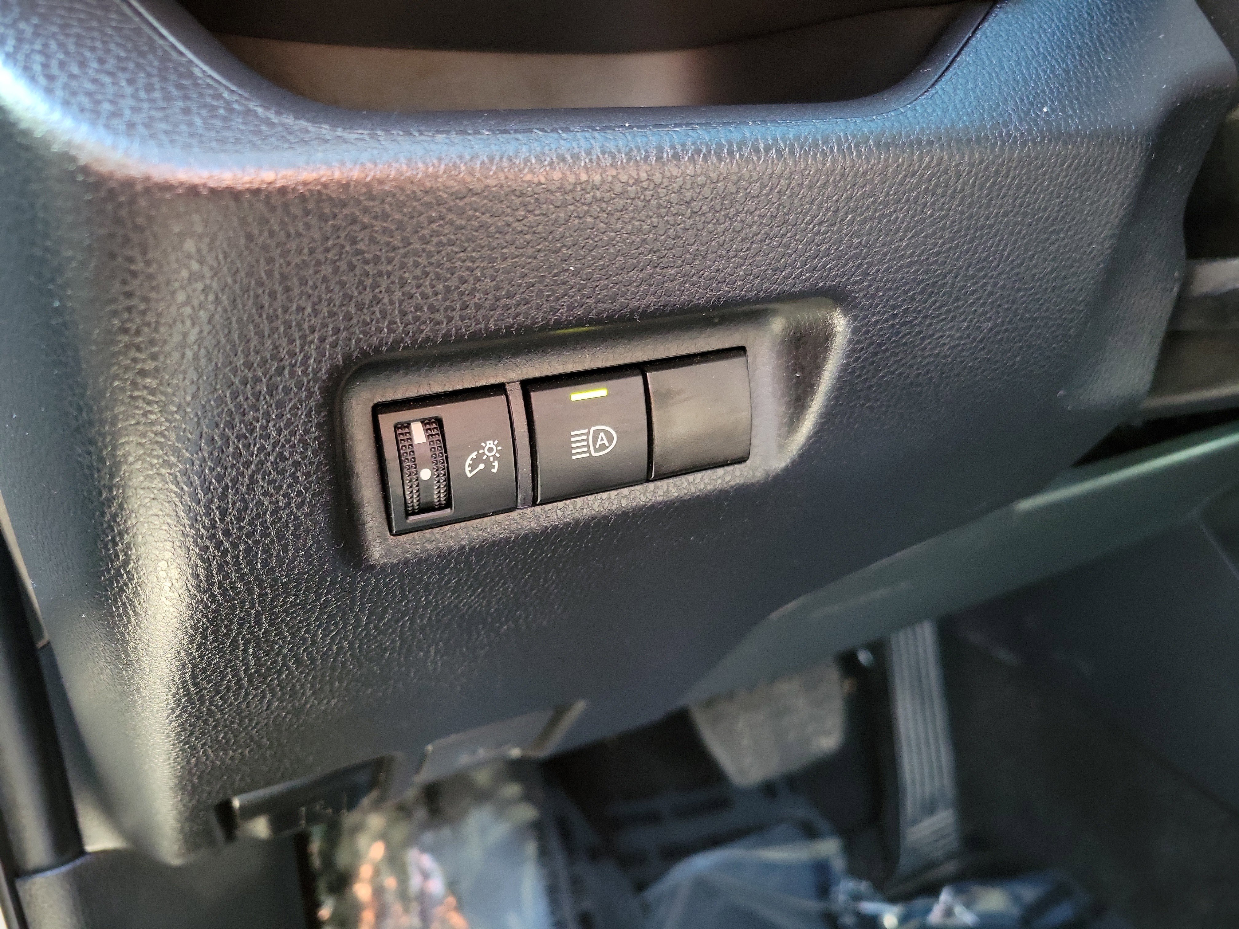 Certified 2024 Toyota RAV4 LE image 22