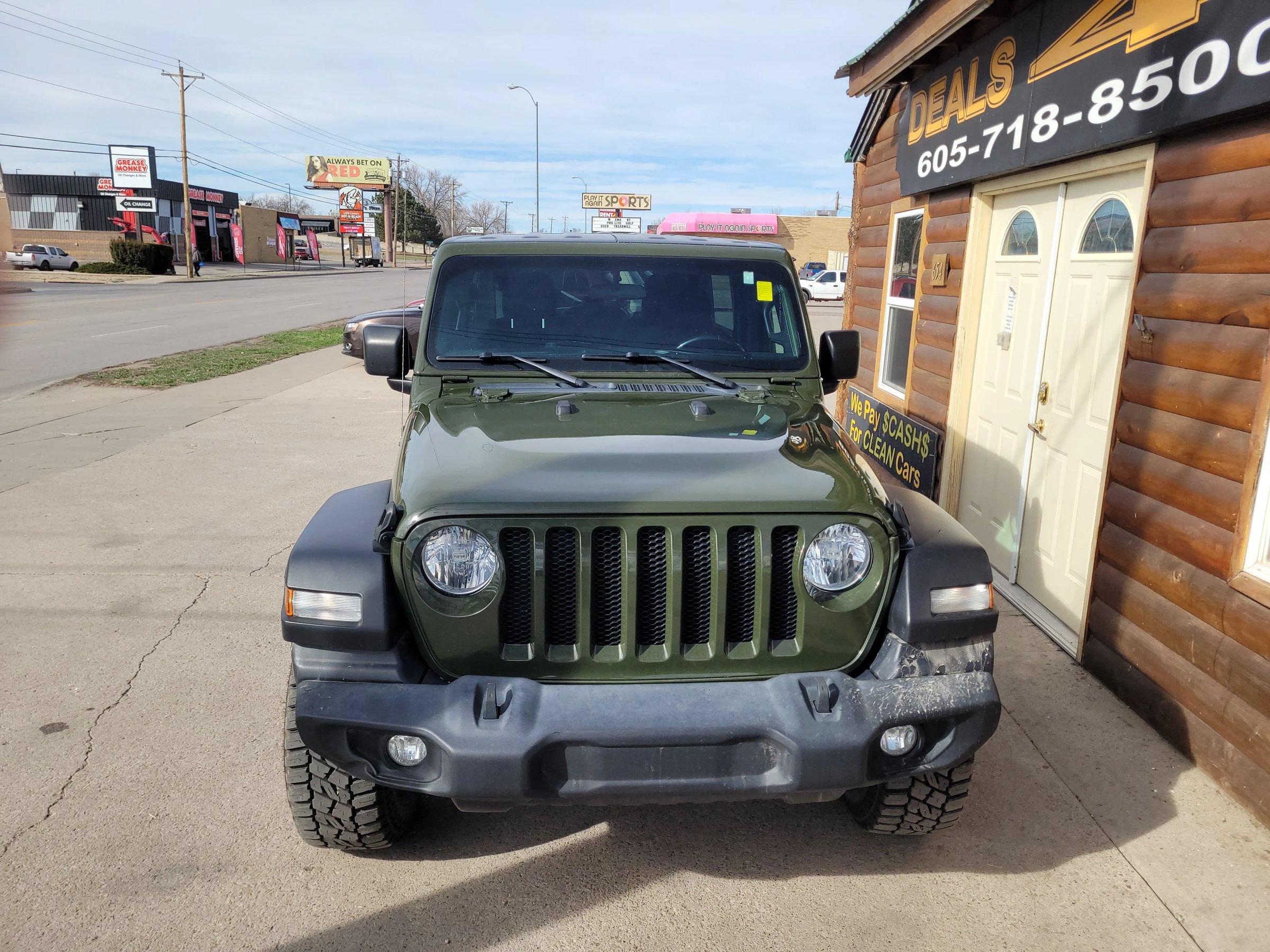 Used 2021 Jeep Wrangler Unlimited Sport AWD/4WD image 3