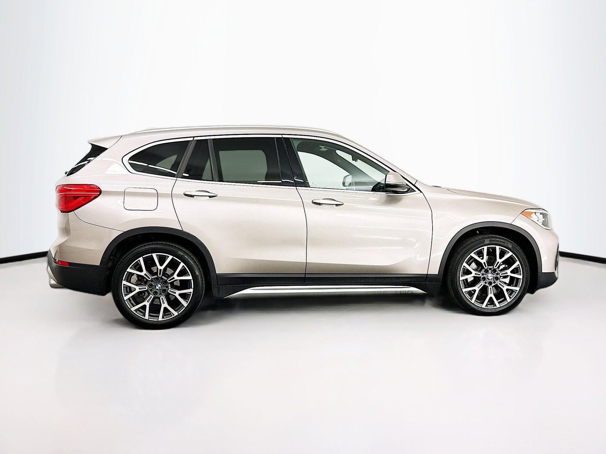 Used 2021 BMW X1 xDrive28i w/ Convenience Package image 10