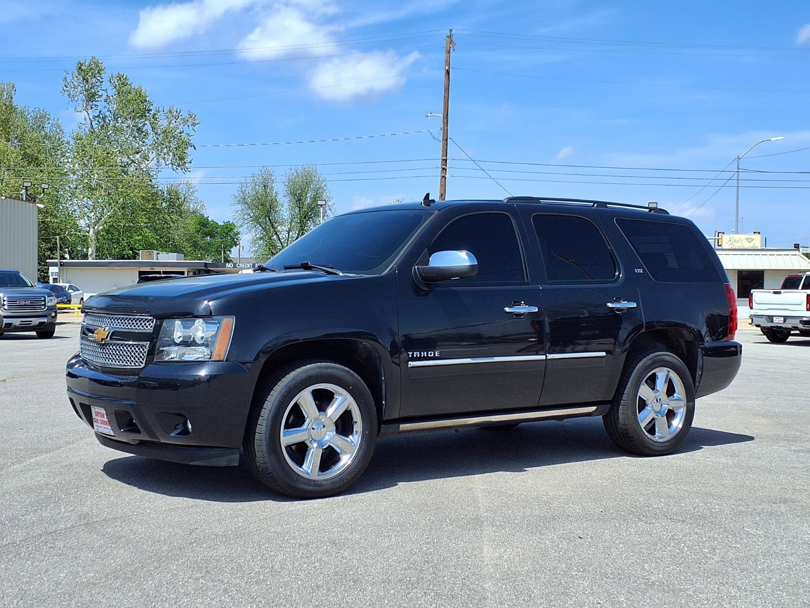 Used 2012 Chevrolet Tahoe LTZ image 19