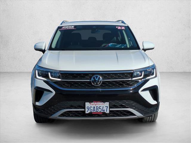Used 2022 Volkswagen Taos SEL w/ Panoramic Sunroof Package video 2