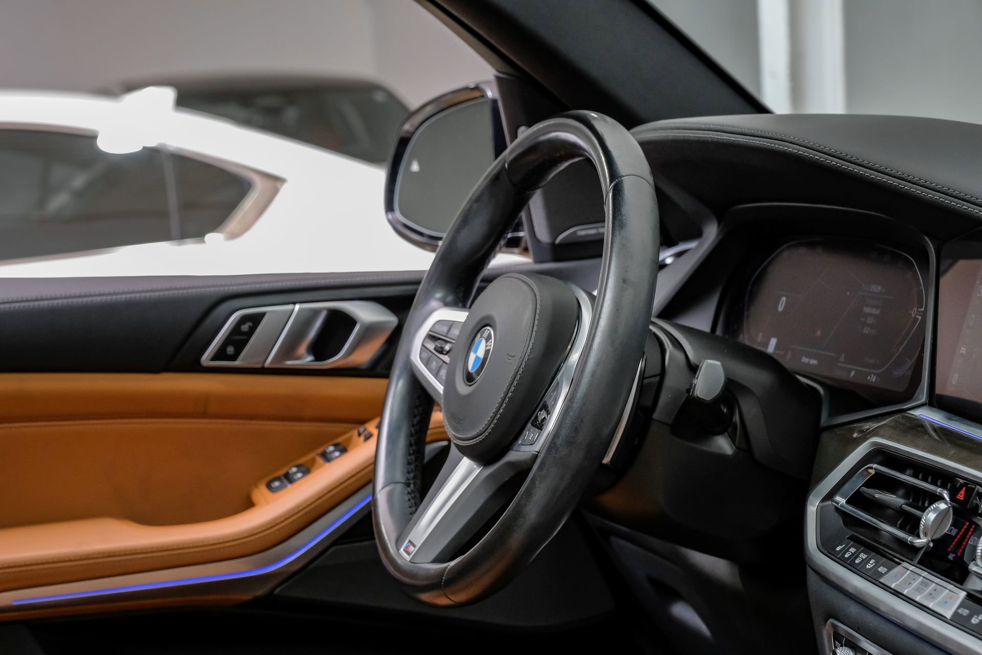 Used 2023 BMW X5 sDrive40i w/ M Sport Package image 18