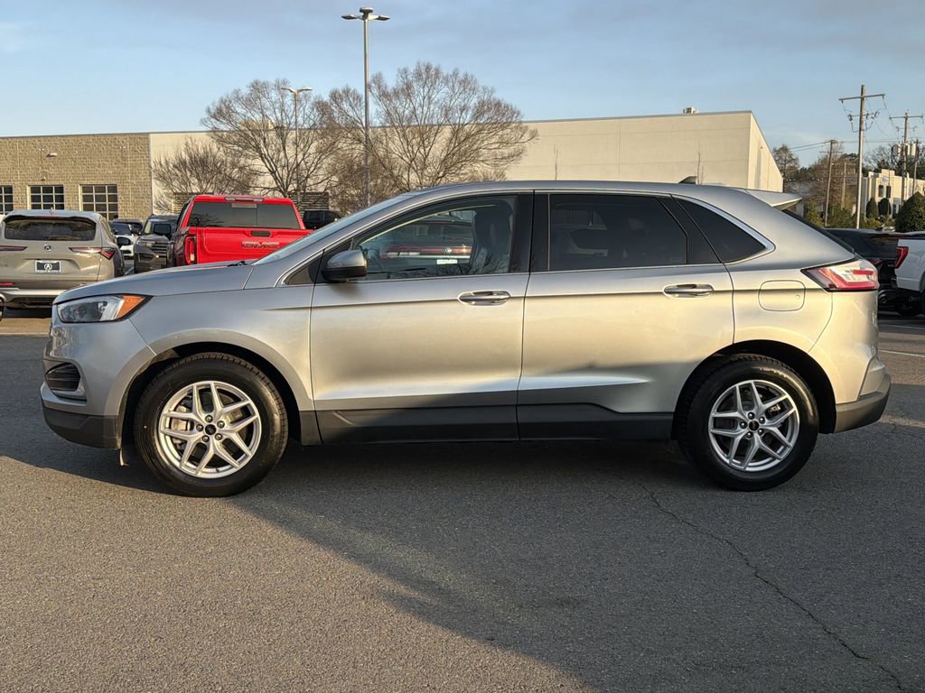 Used 2024 Ford Edge SEL AWD/4WD image 6