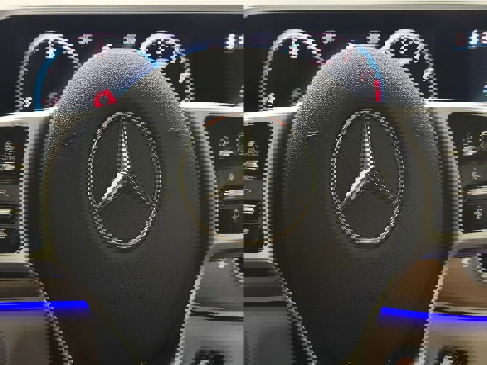 Used 2021 Mercedes-Benz GLS 450 4MATIC image 30