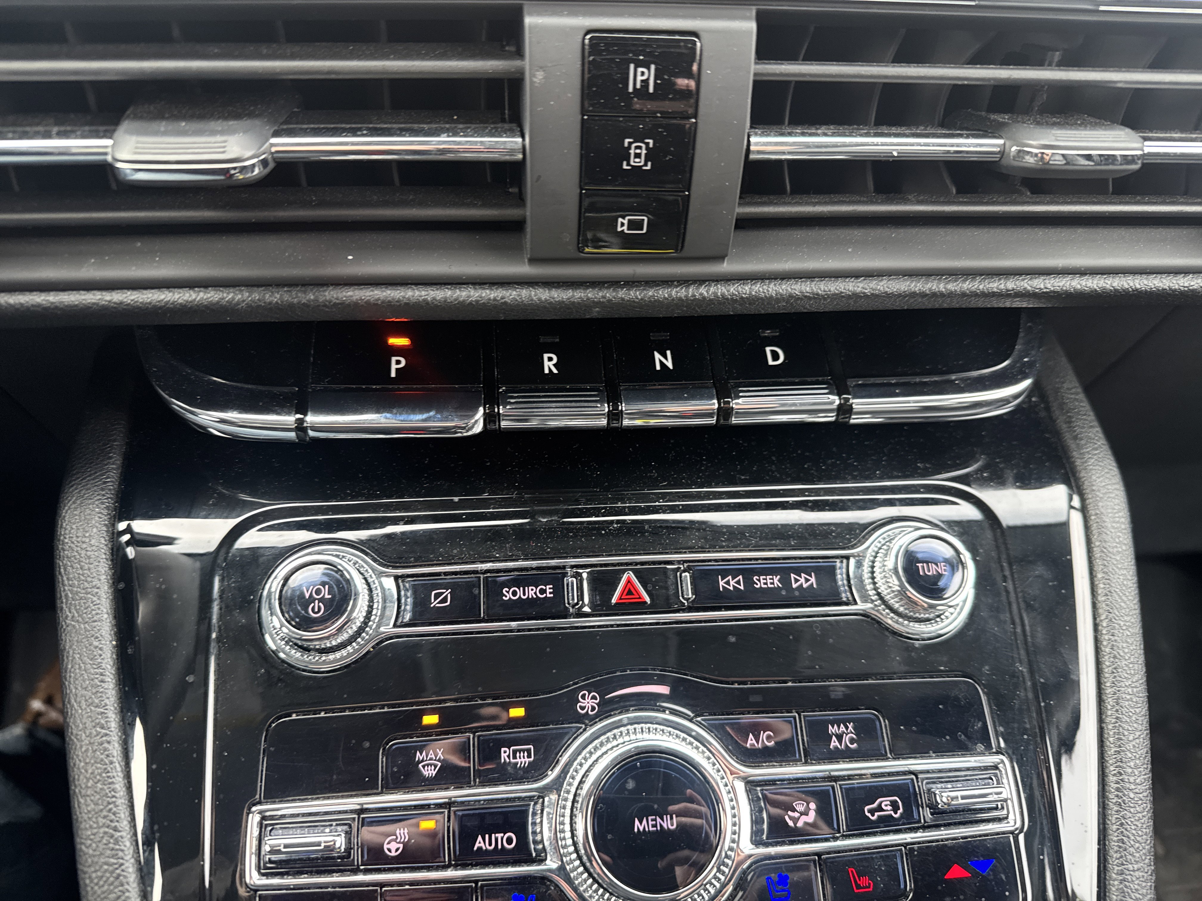 Used 2022 Lincoln Corsair AWD w/ Equipment Group 101A image 24