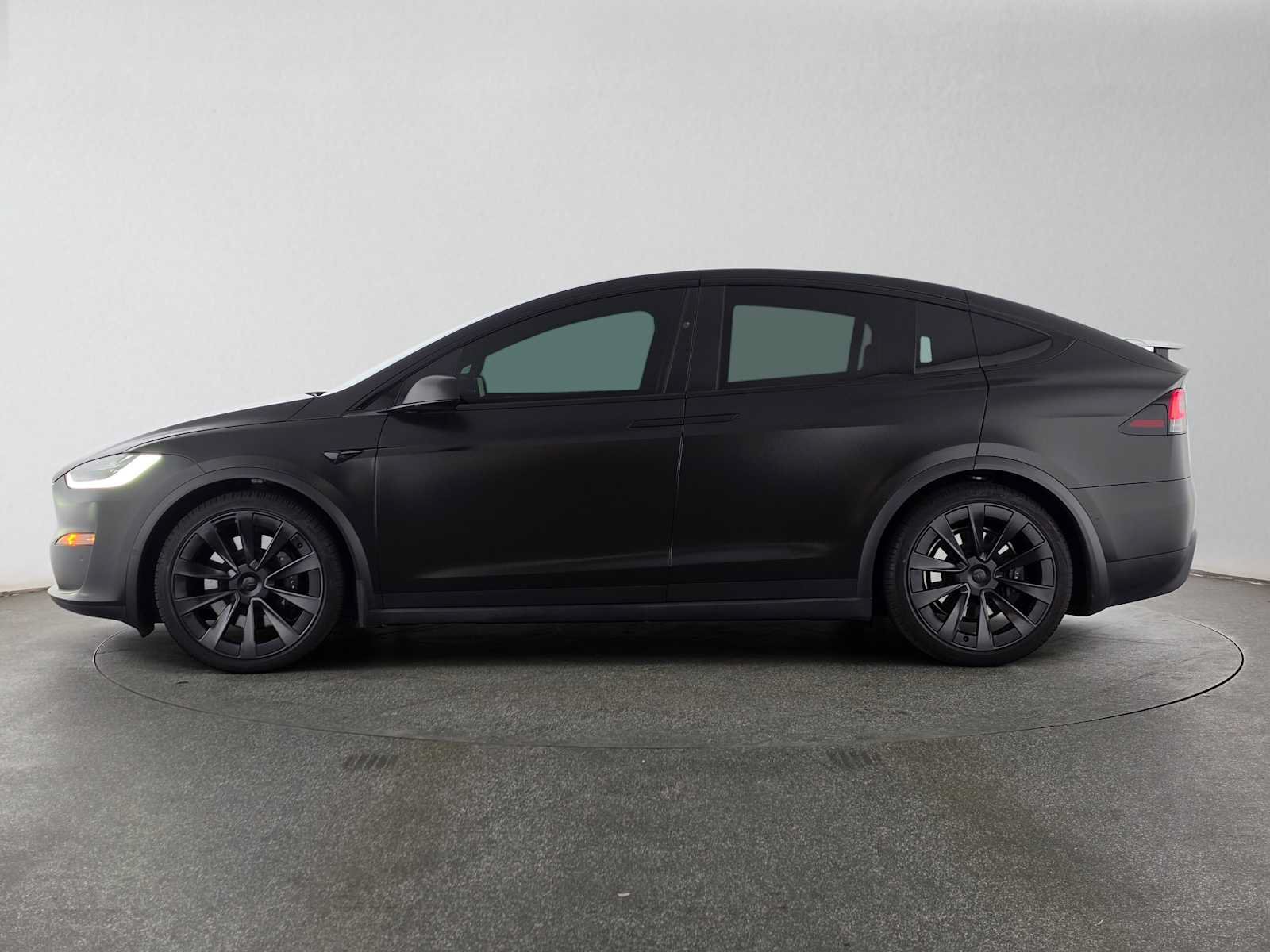Used 2022 Tesla Model X AWD/4WD image 6