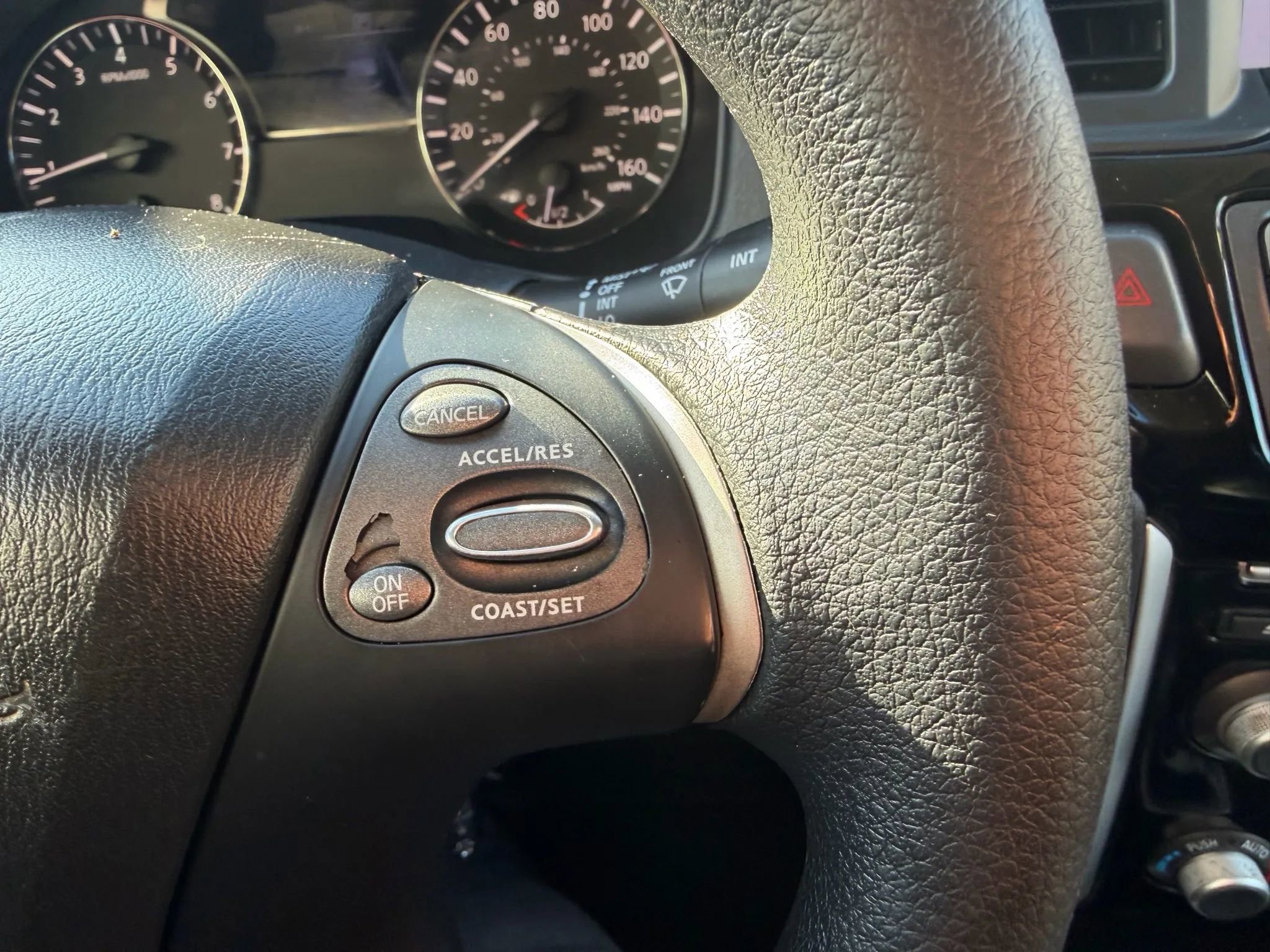 Used 2018 Nissan Pathfinder S image 15