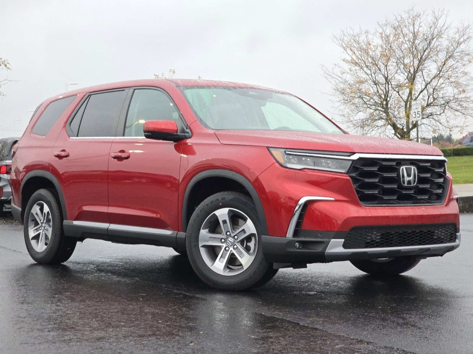 New 2025 Honda Pilot EX-L image 2