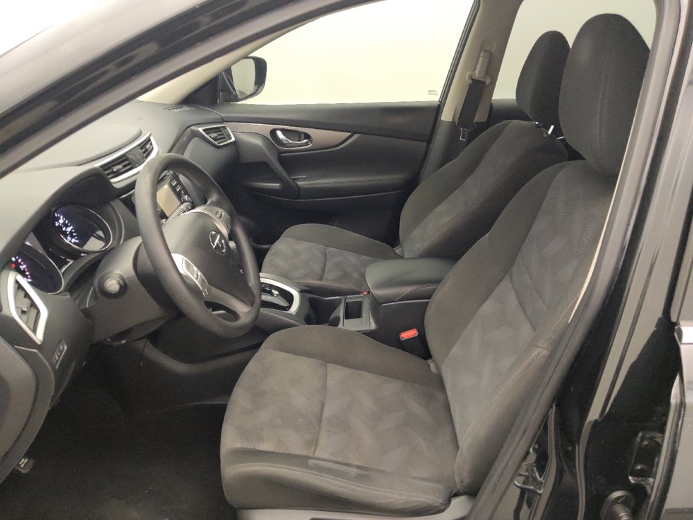 Used 2016 Nissan Rogue S FWD image 17