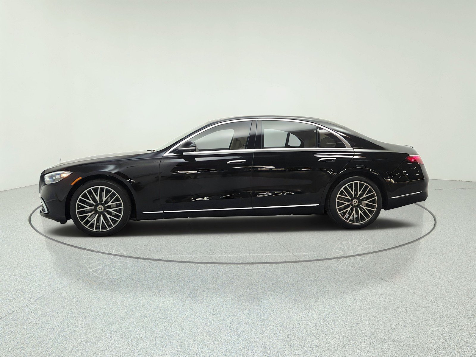 Certified 2023 Mercedes-Benz S 580 4MATIC Sedan image 8