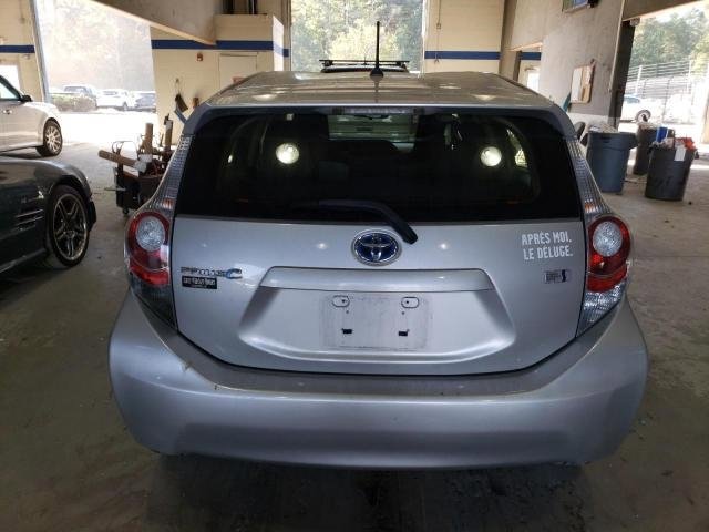 Used 2014 Toyota Prius C One image 7