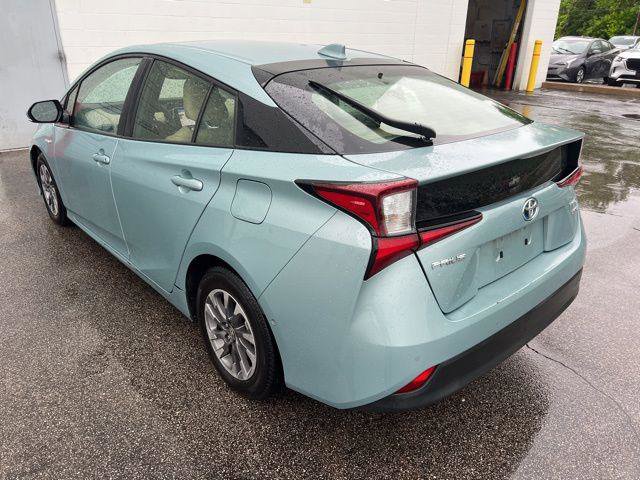 Certified 2022 Toyota Prius Limited w/ Premium Convenience Package FWD image 3