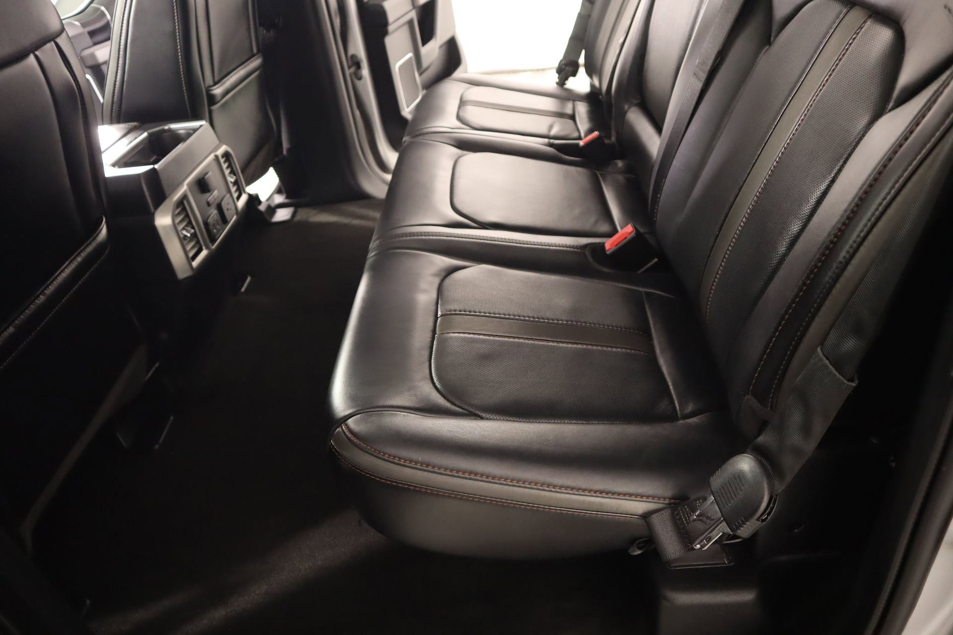 Used 2019 Ford F150 Platinum w/ Equipment Group 701A Luxury image 13