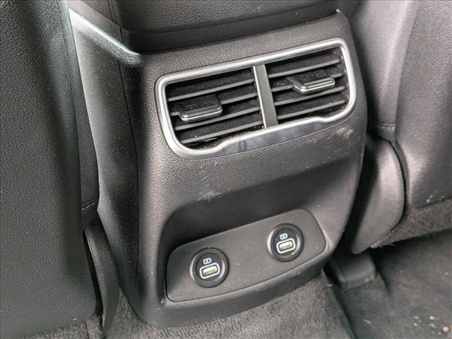 Used 2023 Hyundai Santa Fe SE image 16