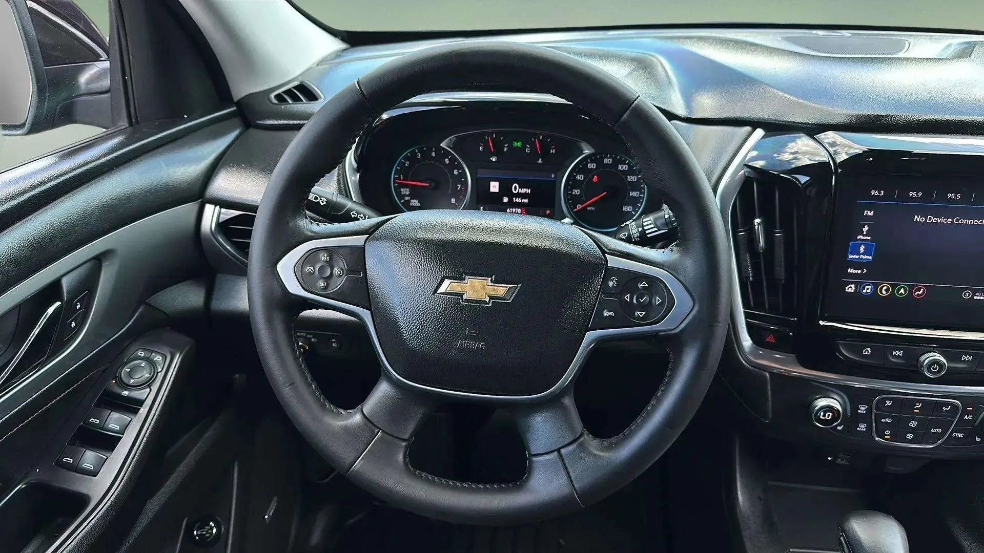 Used 2021 Chevrolet Traverse LT w/ LT Premium Package image 33