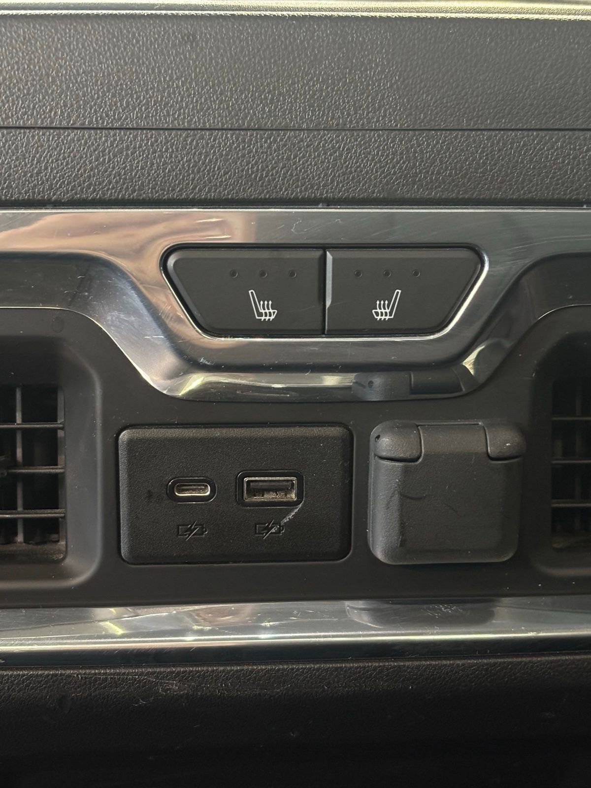 Used 2019 Chevrolet Silverado 1500 LTZ w/ LTZ Plus Package image 15