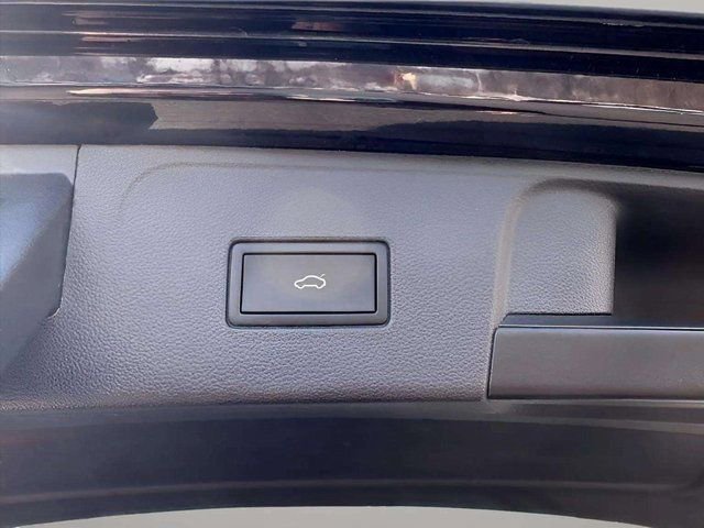 Used 2023 Volkswagen Atlas SEL image 13