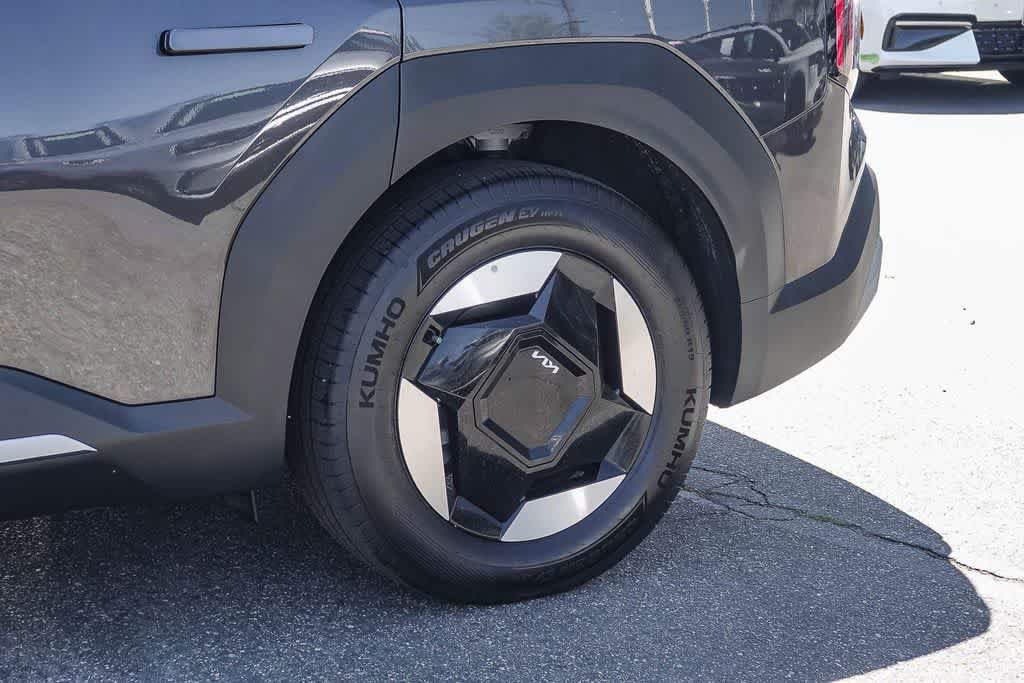 Certified 2024 Kia EV9 Wind AWD/4WD image 10