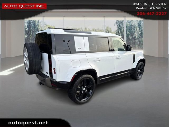 Used 2021 Land Rover Defender 110 X-Dynamic HSE image 5