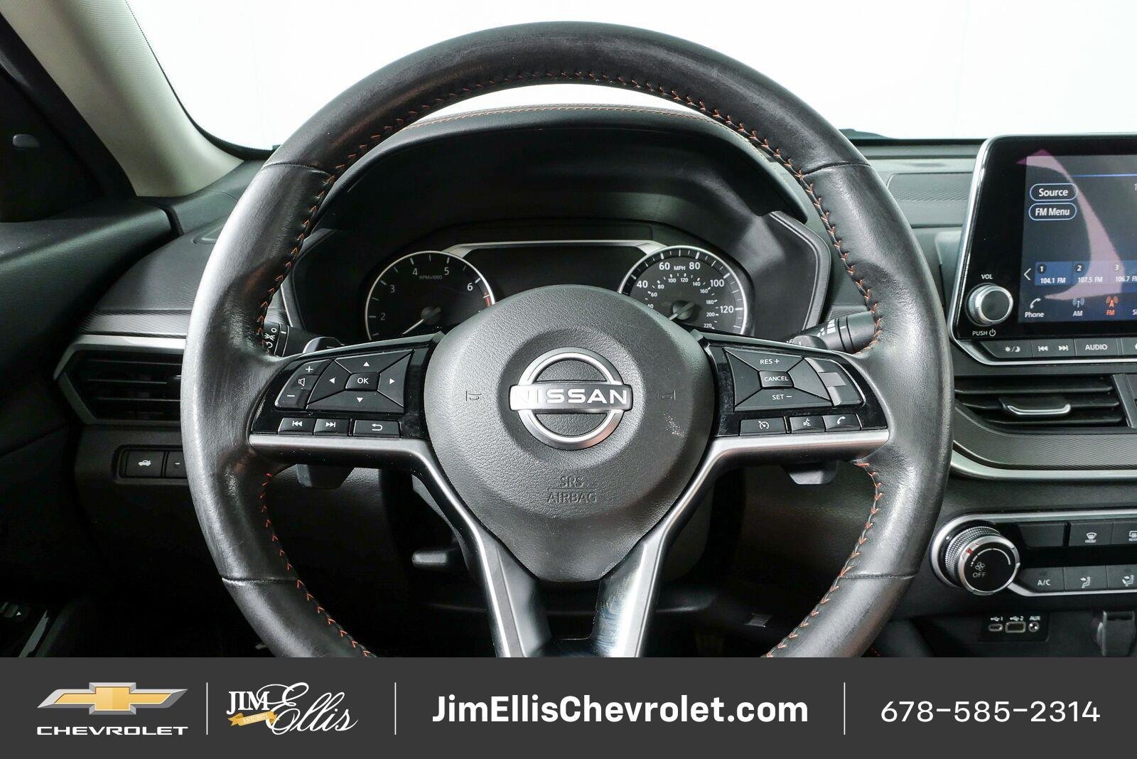 Used 2024 Nissan Altima 2.5 SR FWD image 9