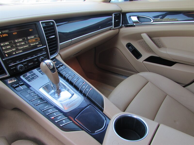 Used 2011 Porsche Panamera S RWD image 15