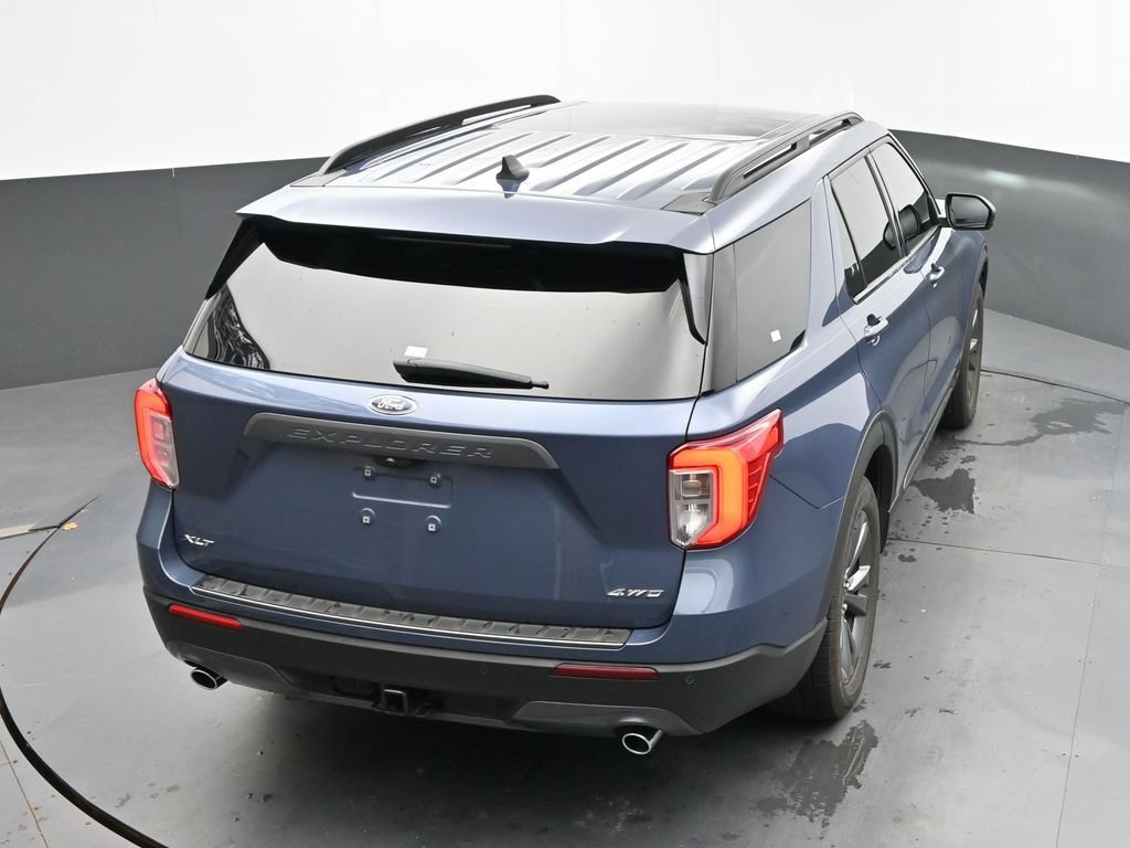 Used 2021 Ford Explorer XLT w/ Equipment Group 202A AWD/4WD image 23