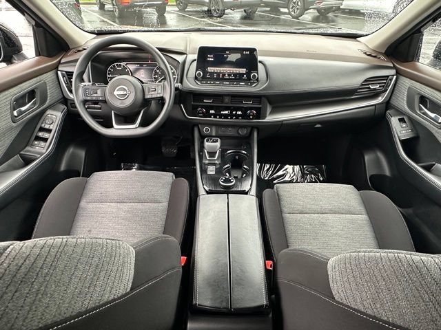 Used 2023 Nissan Rogue SV AWD/4WD image 30