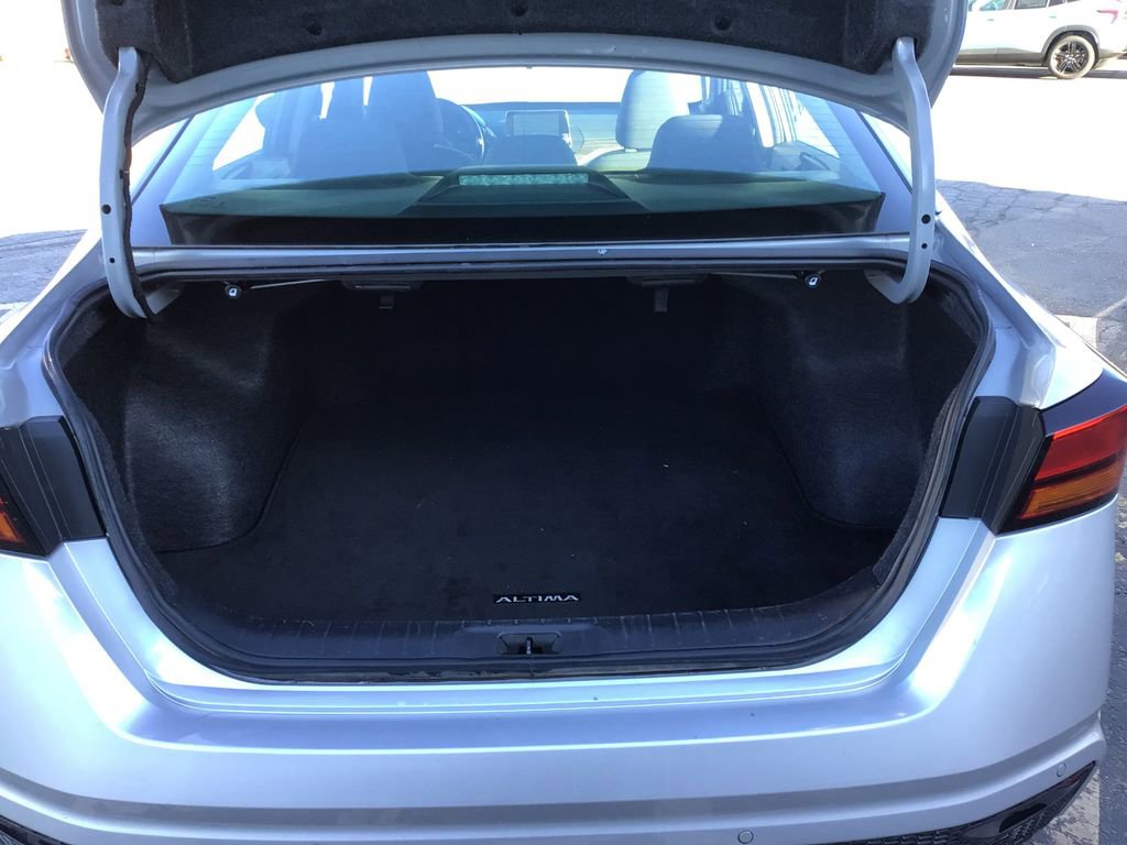 Used 2024 Nissan Altima 2.5 SV image 29