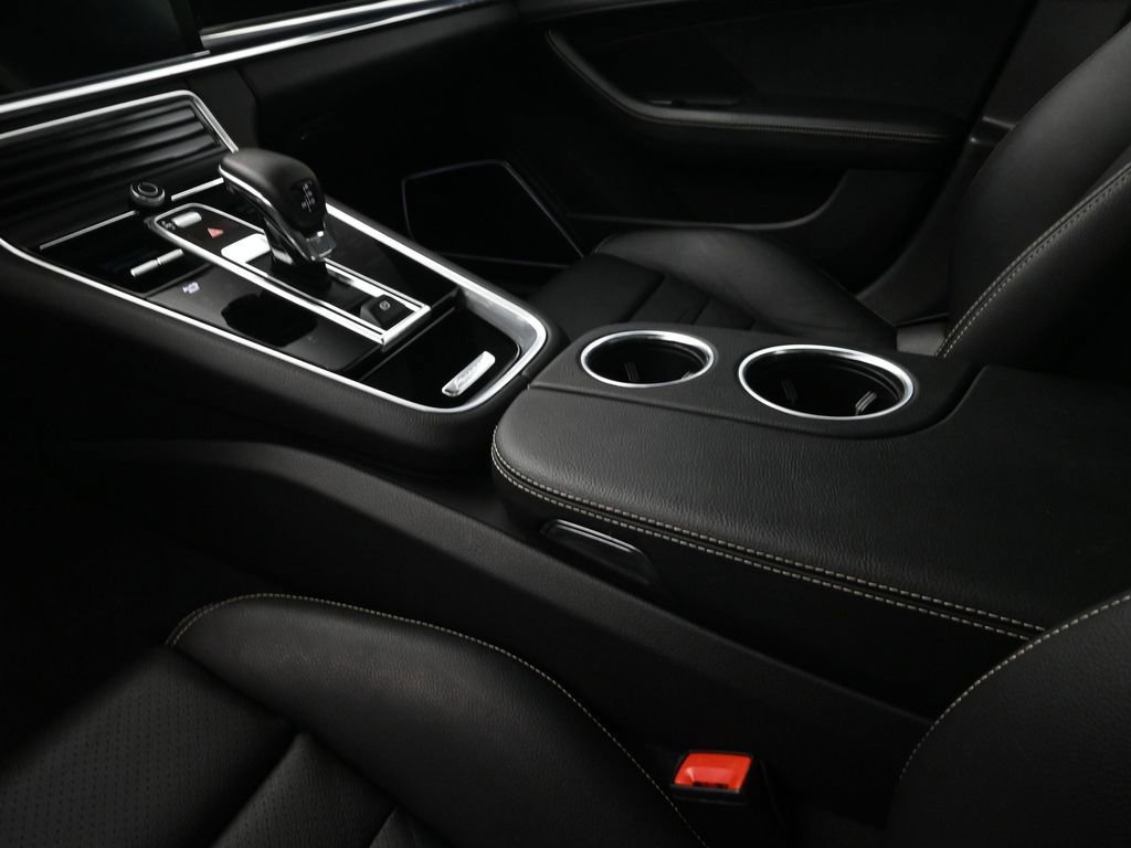 Used 2020 Porsche Panamera Edition image 22