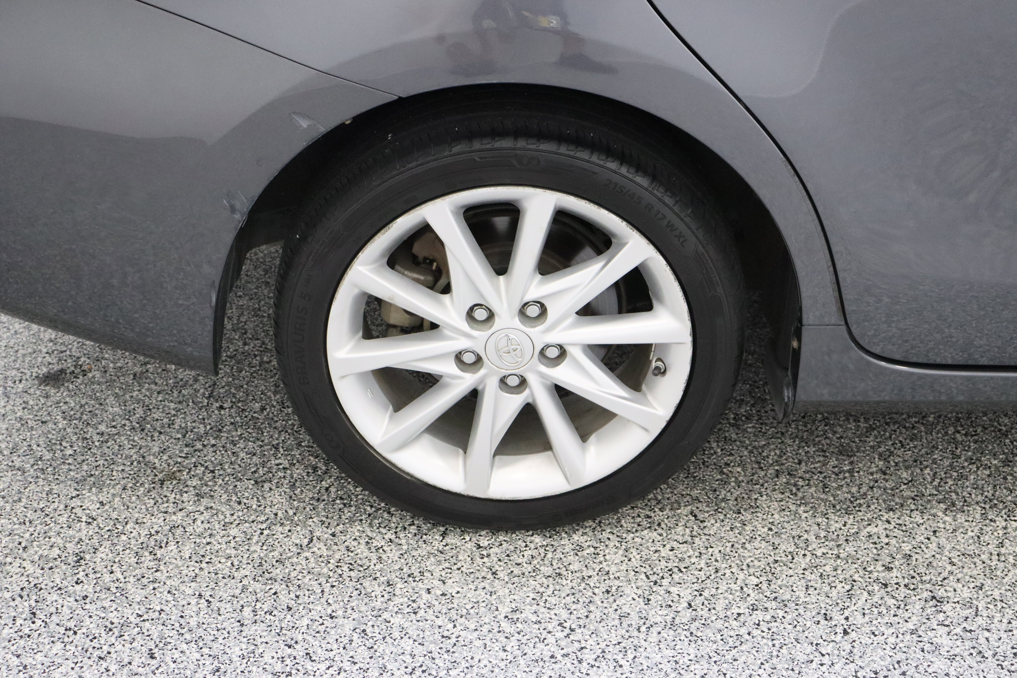 Used 2013 Toyota Prius V Five FWD image 6