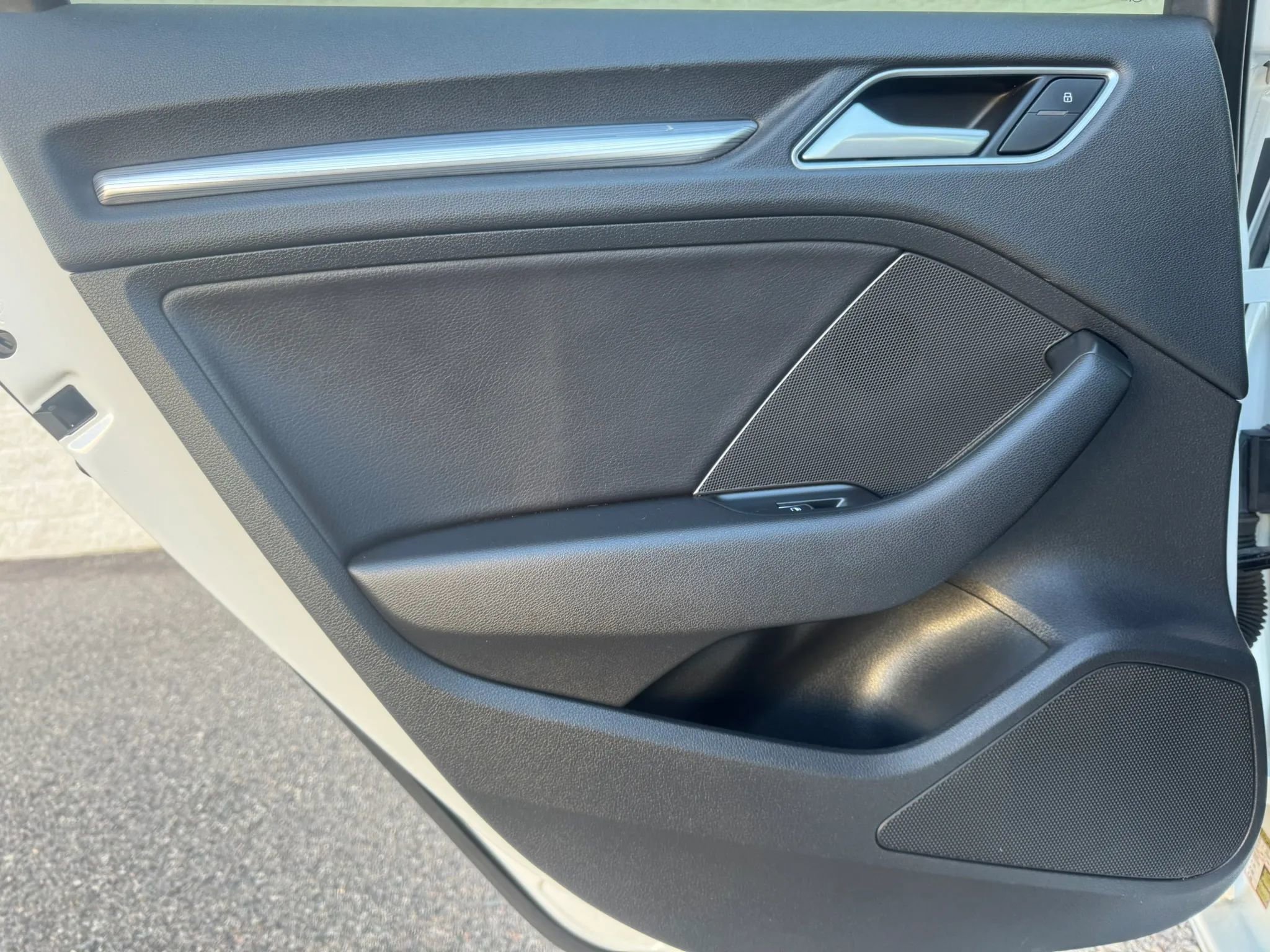 Used 2015 Audi A3 TDI Premium Plus image 19