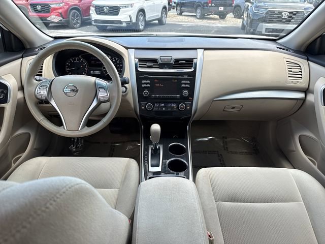 Used 2013 Nissan Altima 2.5 SV image 19