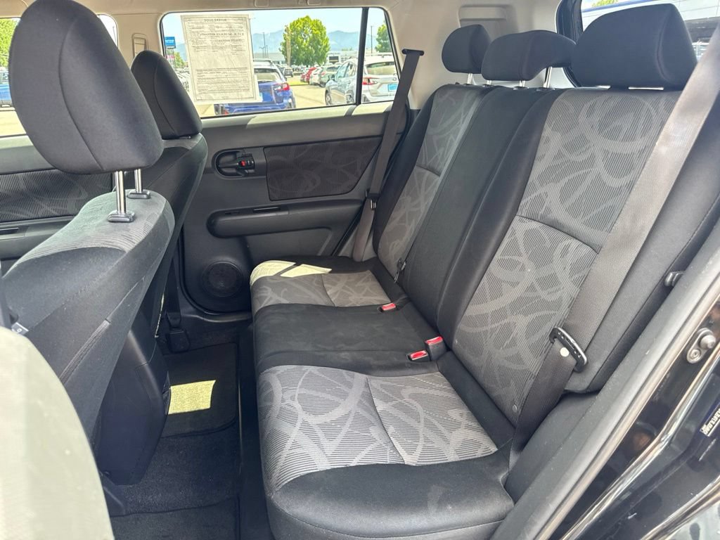 Used 2014 Scion xB FWD image 11