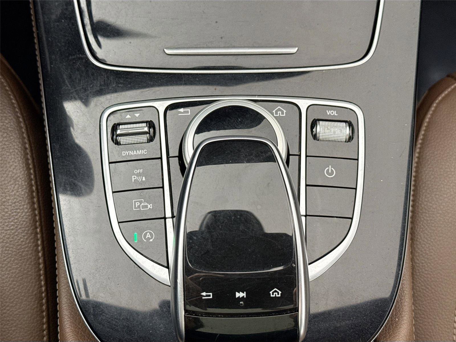 Used 2017 Mercedes-Benz E 300 4MATIC image 29