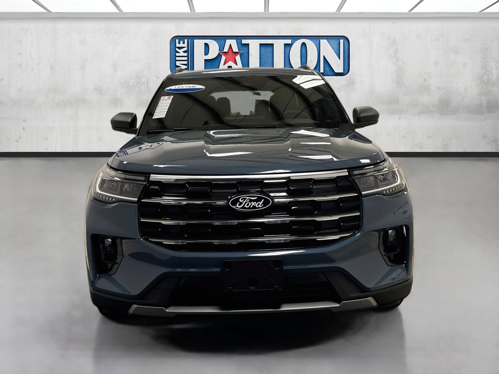 New 2027 Ford Explorer Active w/ Active Comfort Package RWD image 2