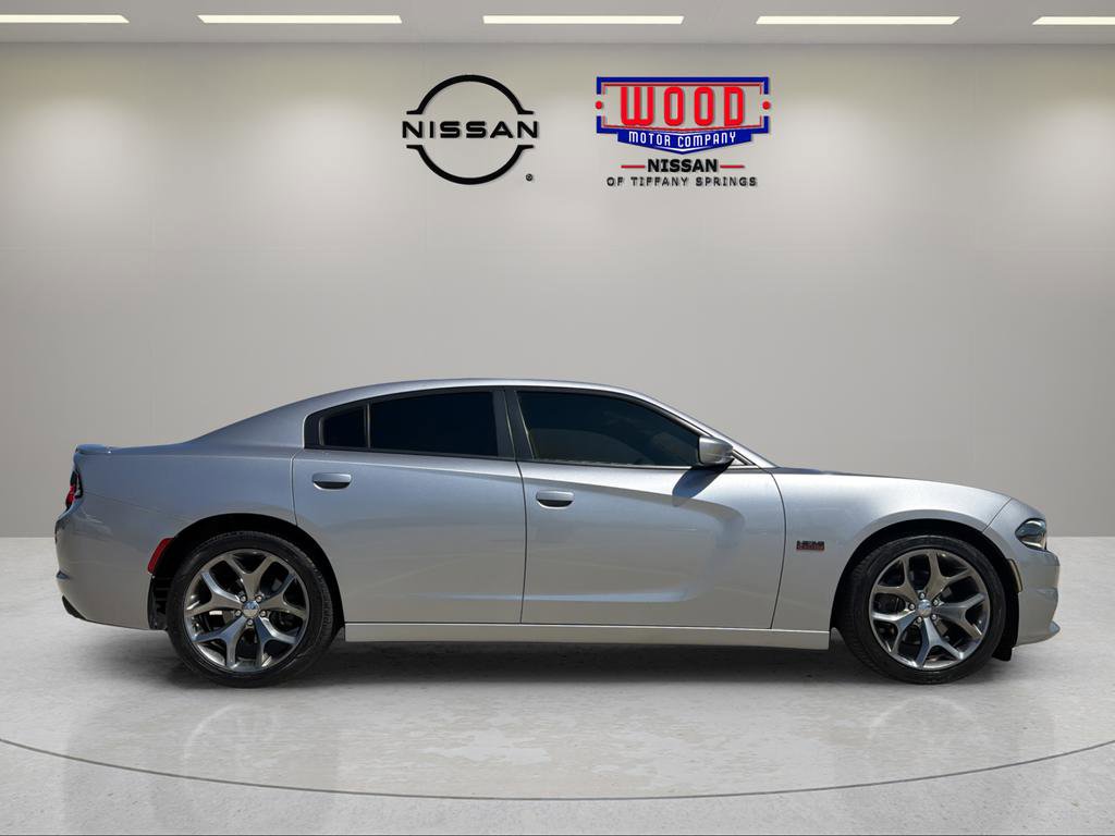 Used 2016 Dodge Charger R/T w/ Plus Group RWD image 2