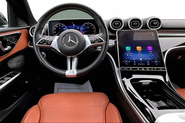 Used 2025 Mercedes-Benz C 300 4MATIC Sedan image 11
