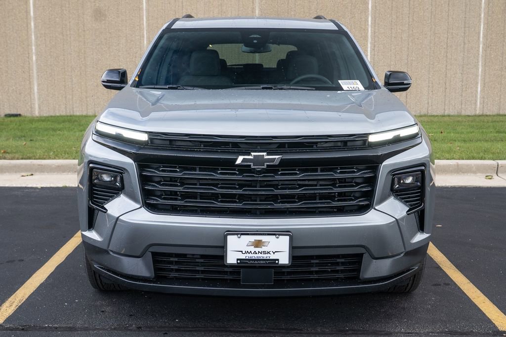 New 2026 Chevrolet Traverse LT w/ Midnight/Sport Edition image 3