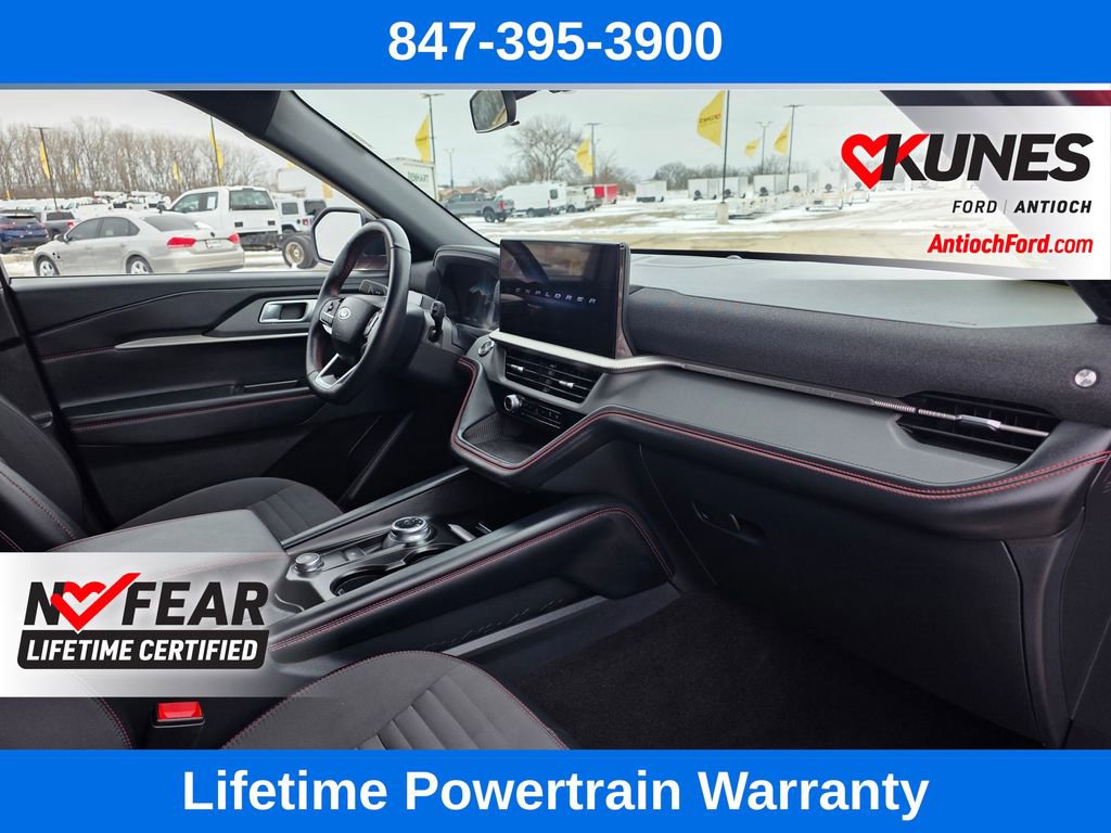 Used 2025 Ford Explorer ST-Line w/ ST-Line Street Pack image 39