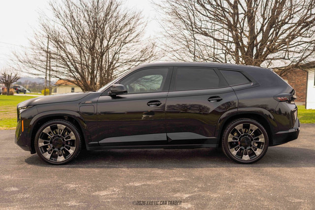 Used 2023 BMW XM image 3