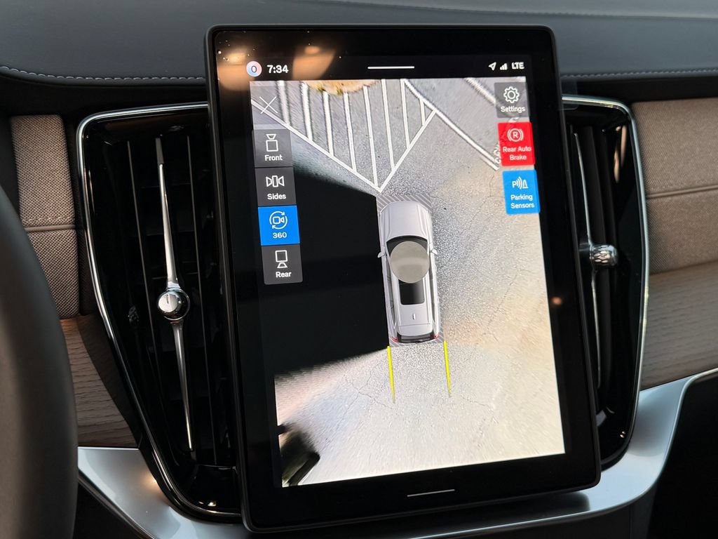 New 2026 Volvo XC90 T8 Plus w/ Protection Package Premier AWD/4WD image 23