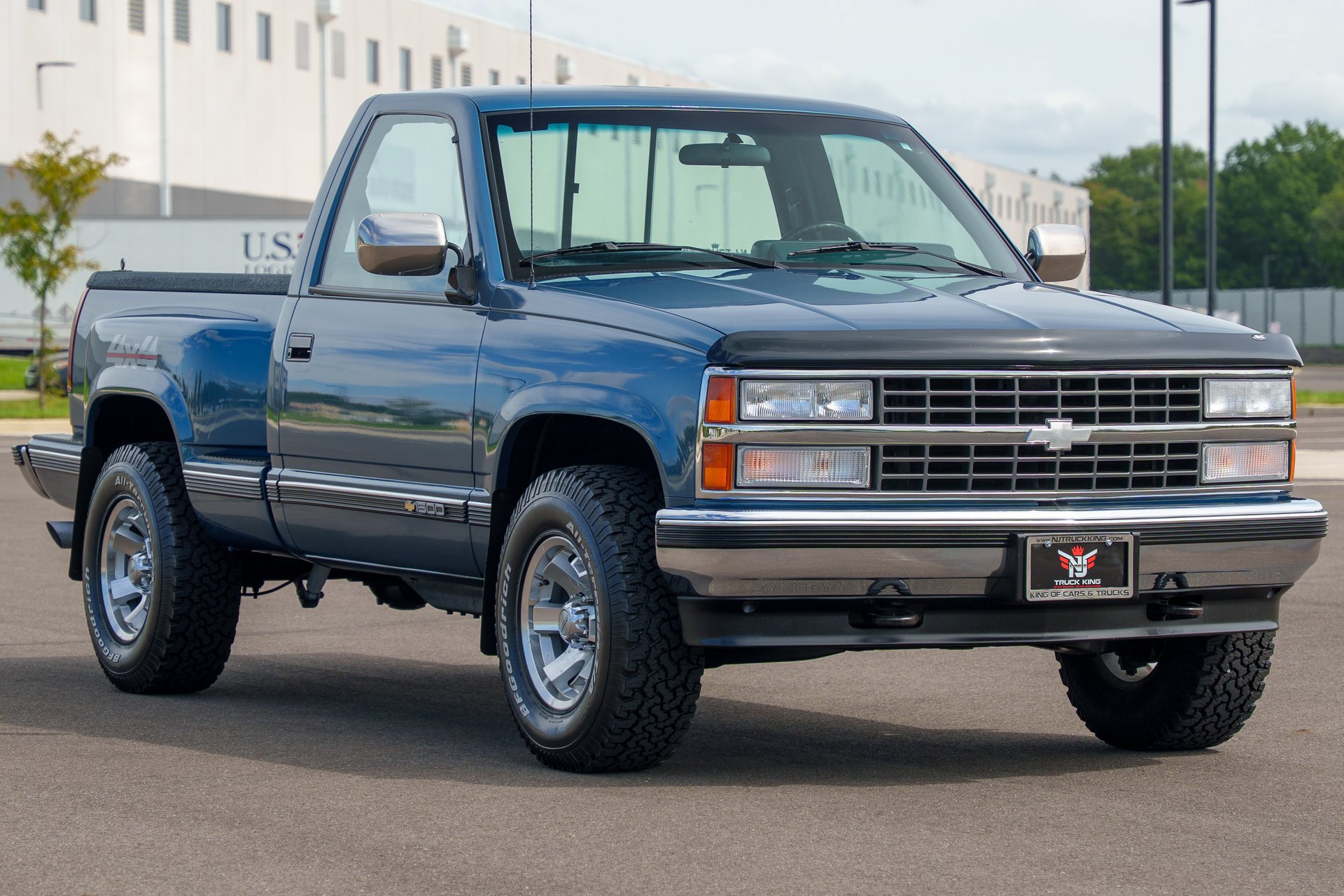 Used 1990 Chevrolet Silverado 1500 4x4 Regular Cab image 2