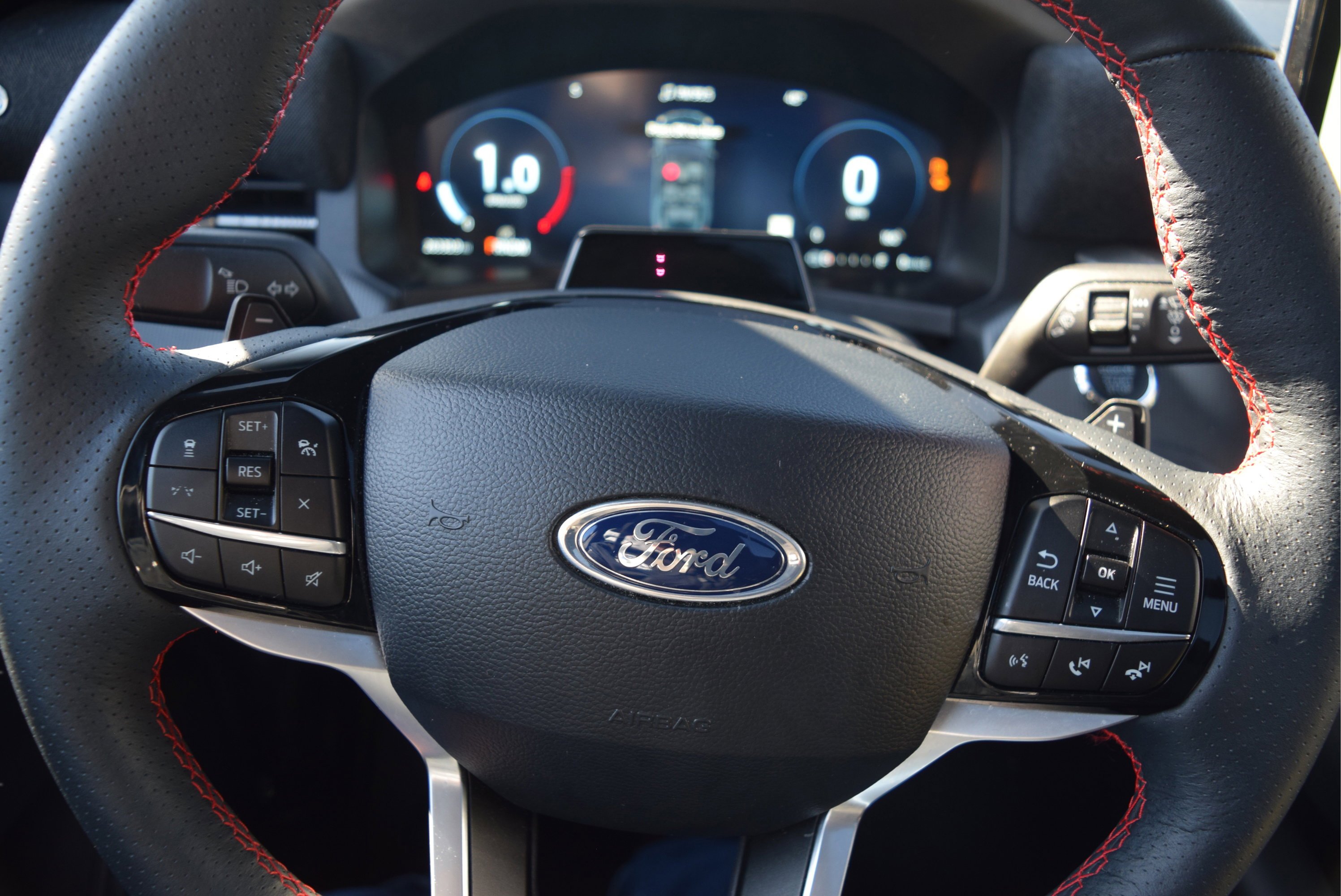Used 2025 Ford Explorer ST image 13