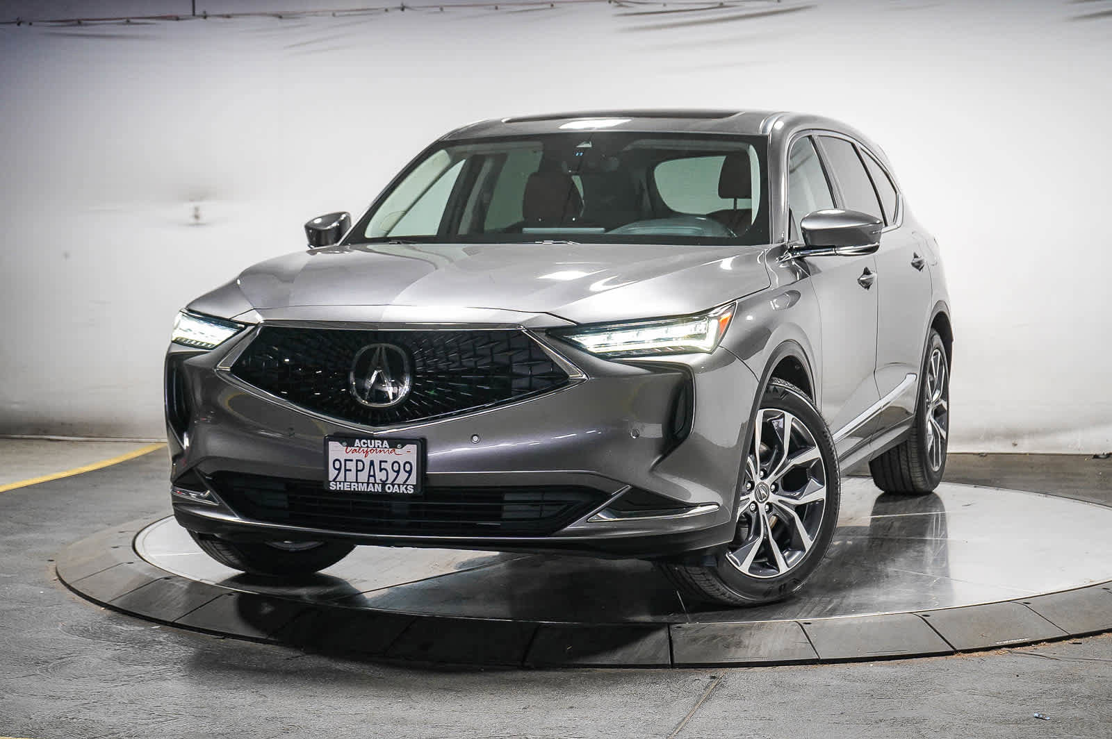 Used 2023 Acura MDX FWD w/ Technology Package image 1