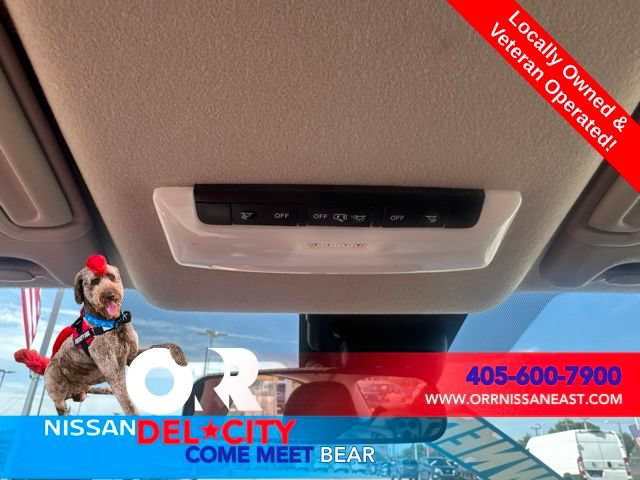 Used 2025 Nissan Versa SV FWD image 29